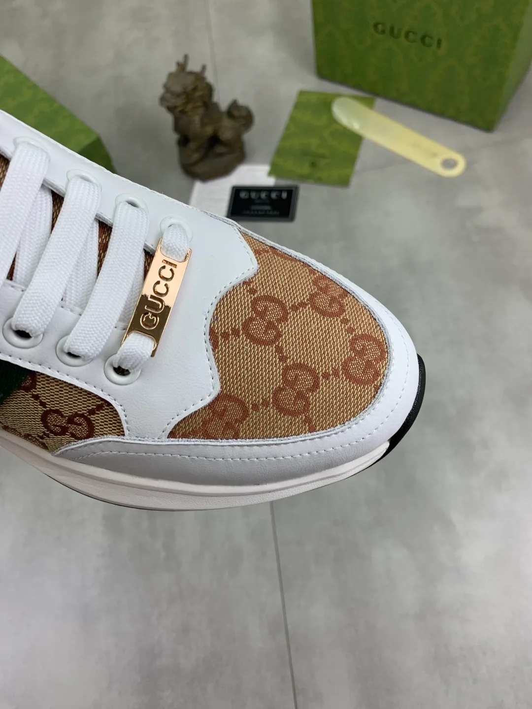 Men's shoes 💰P420💰[New model] (GUCCI) official website's latest 🎁🎁casual and fashionable men's shoes👟, hot style 💥 simple and elegant style, exclusive for trendy men. Unique official website latest brand double G element 👑Gucci original style Decoration, fashionable and generous, made of original frosted calfskin ✅ fully imported first-layer pigskin lining, the official website specifies wear-resistant, lightweight original rubber casual outsole, classic model taken in real life 🎬38-44 (customized for 45) 2️⃣ colors available